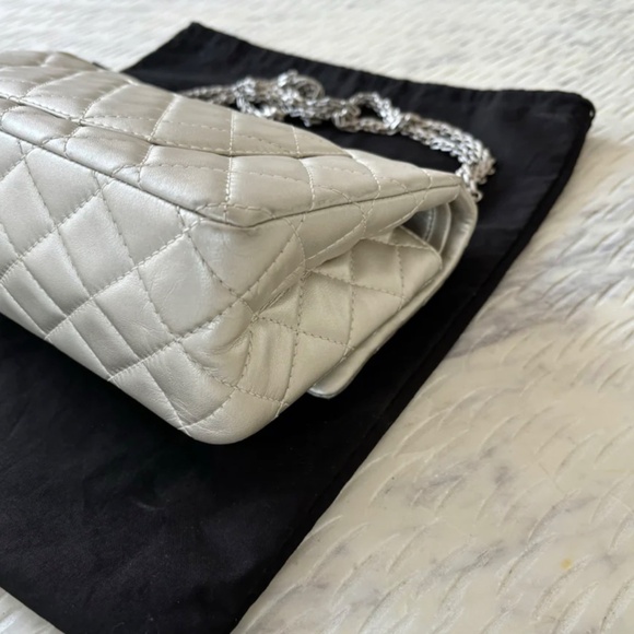 Authentic Chanel 2.55 Reissue 226 Silver Flap Bag - Picture 9 of 16